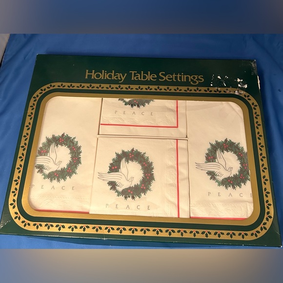 Vintage Holiday Table Settings - Picture 7 of 7